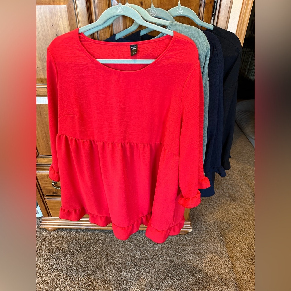 Women's lot of 4 Tops Emery Rose